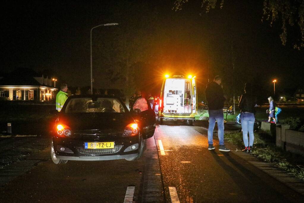 Scooterrijder gewond na aanrijding met auto