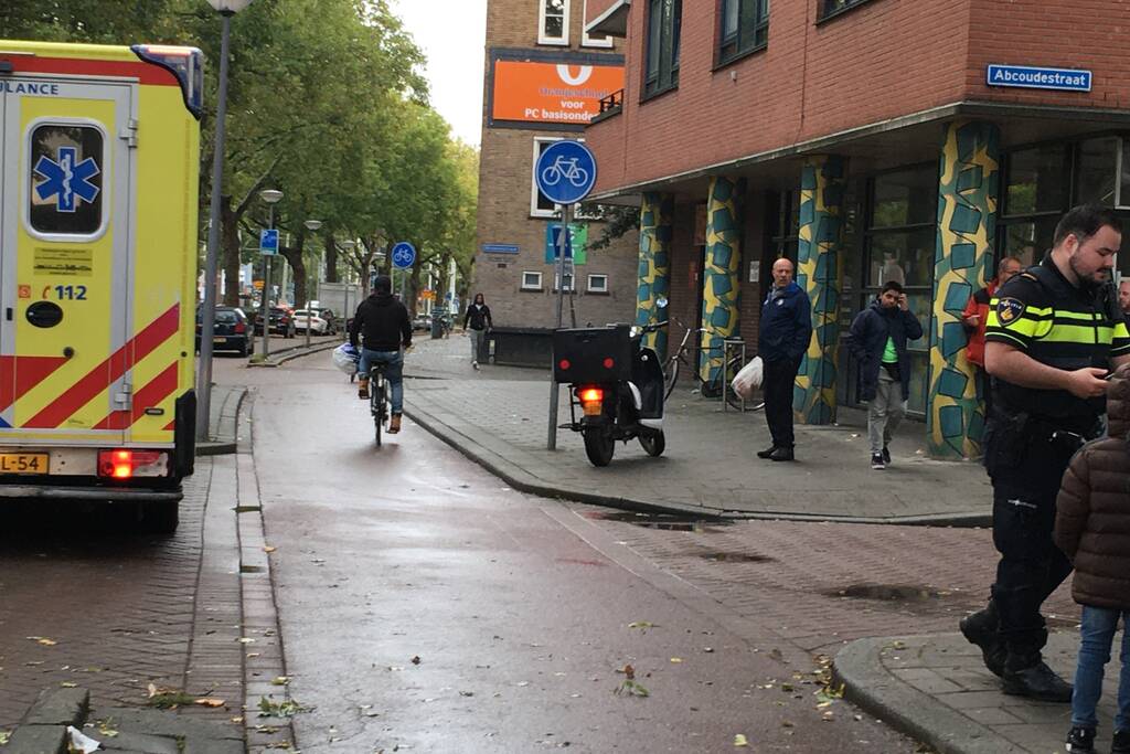 Scooterrijder gewond bij aanrijding met auto