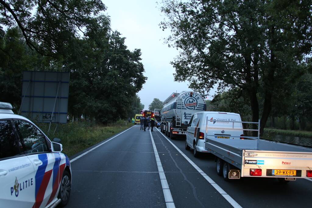 Dodelijk ongeval tussen vrachtwagen en motor