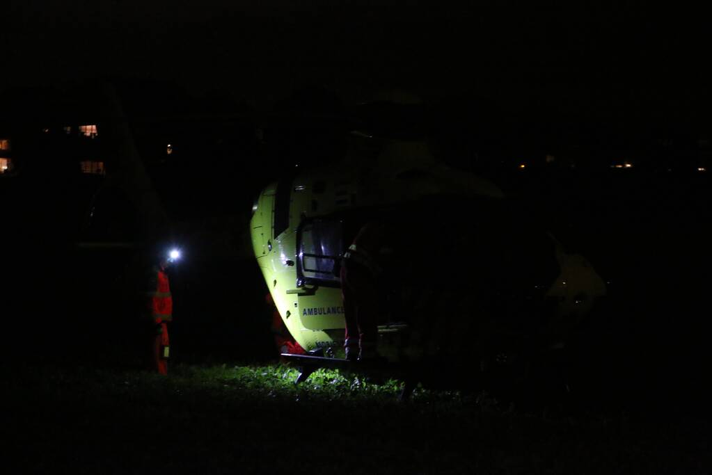 Persoon zwaargewond na valpartij in gebouw