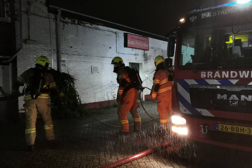 Brand in leegstaande loods