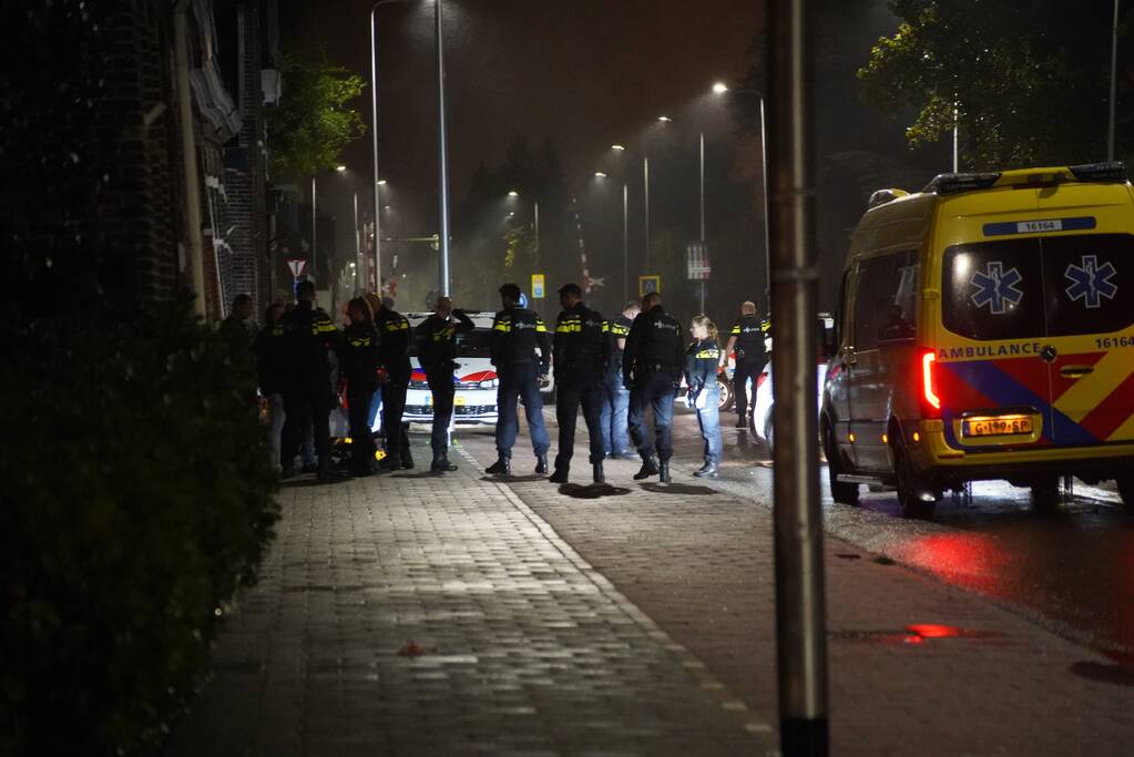 Eén gewonde bij schietpartij, politie doet onderzoek
