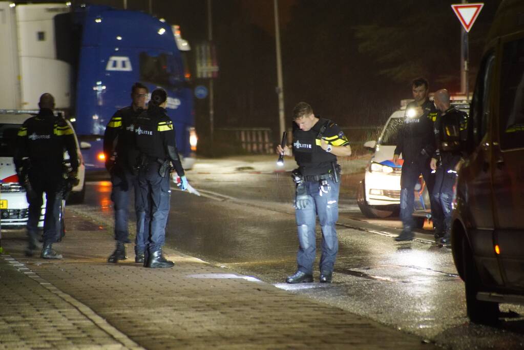 Eén gewonde bij schietpartij, politie doet onderzoek