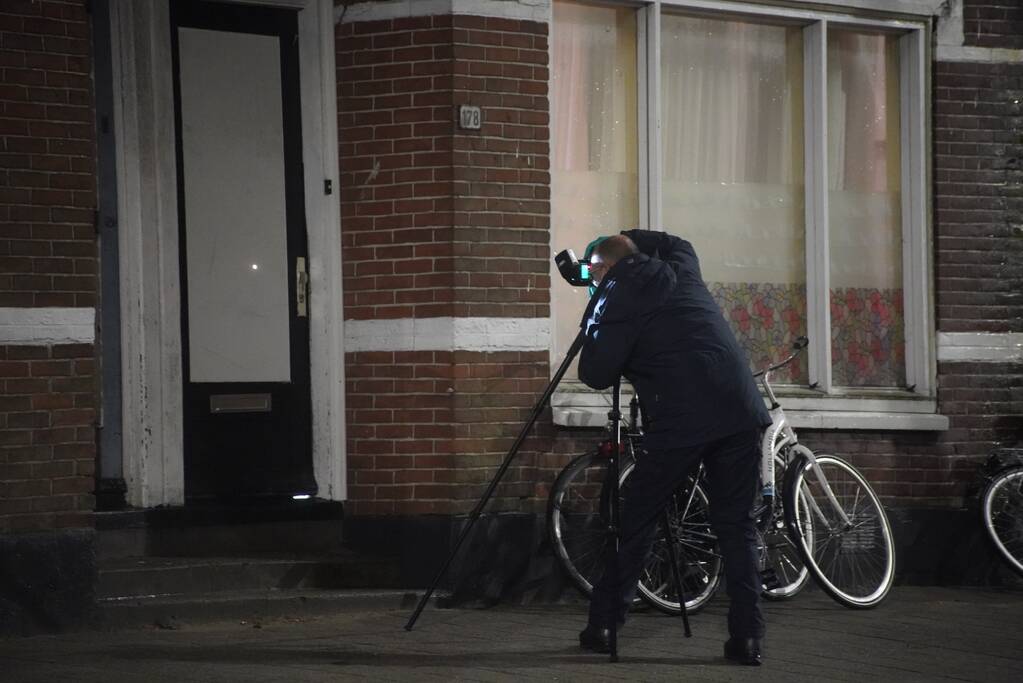 Eén gewonde bij schietpartij, politie doet onderzoek