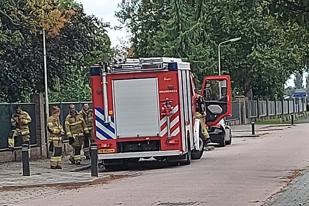 Brandweer doet onderzoek naar gaslucht