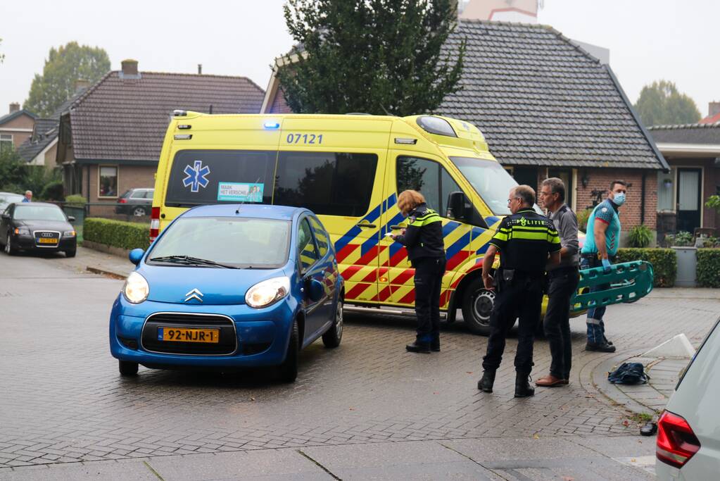 Fietsster aangereden door auto