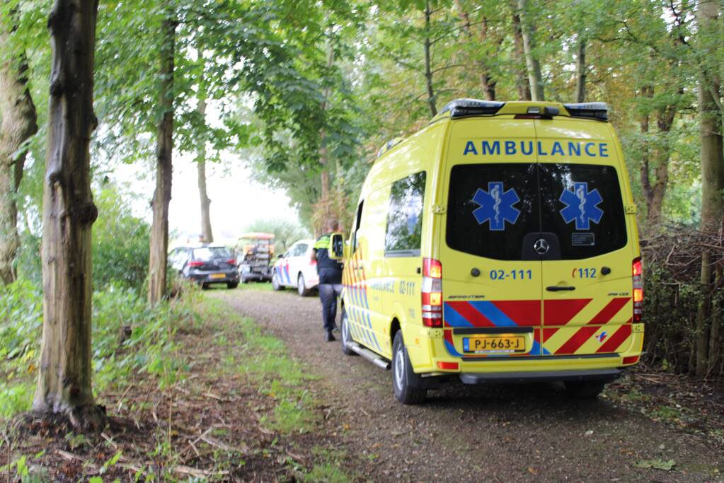 Auto te water geraakt