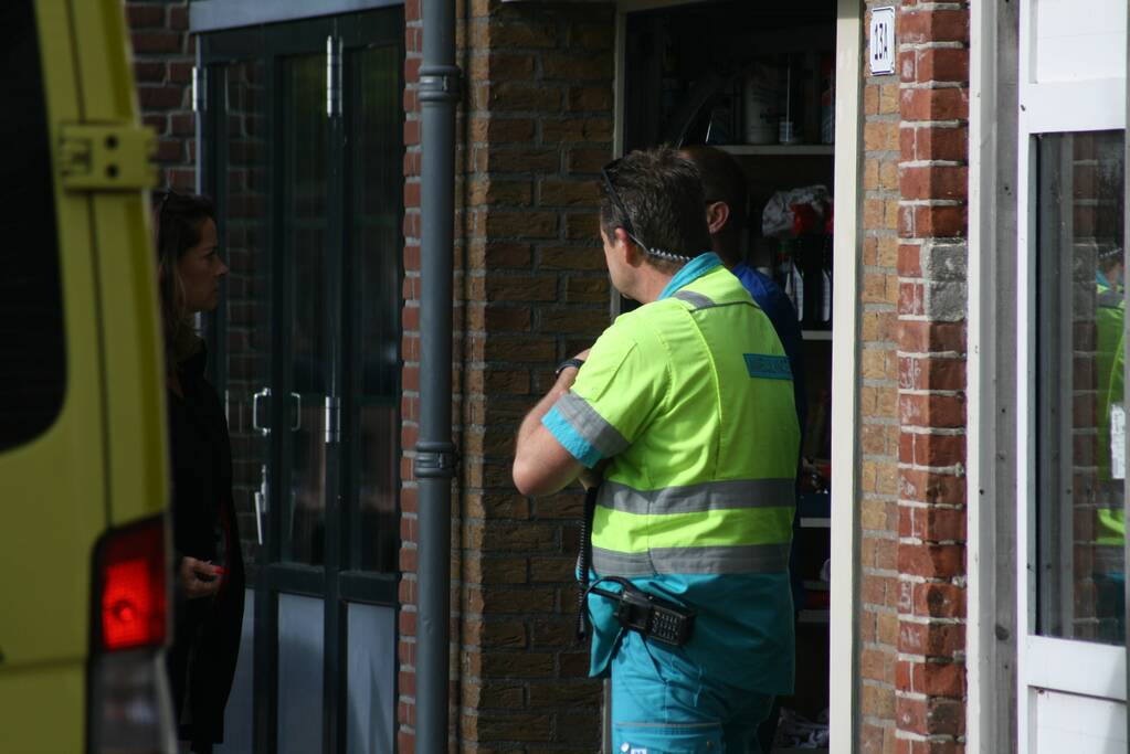 Persoon ernstig gewond na val van grote hoogte