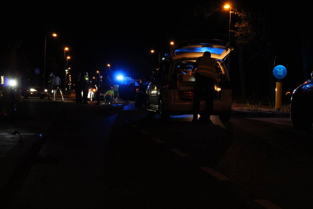 Fietser gewond na botsing met auto
