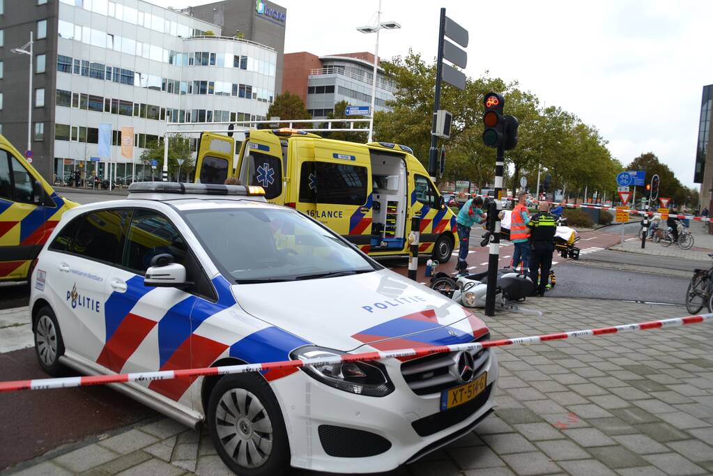 Twee gewonden bij ongeval tussen fiets en scooter