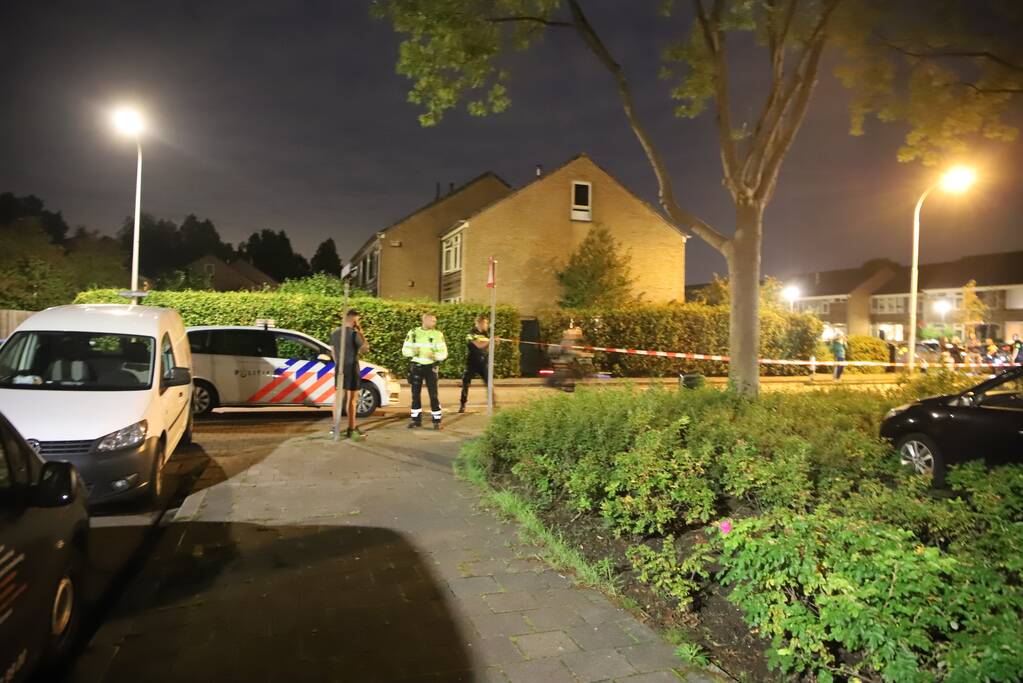 Politie zoekt met man en macht naar overvallers van snackbar