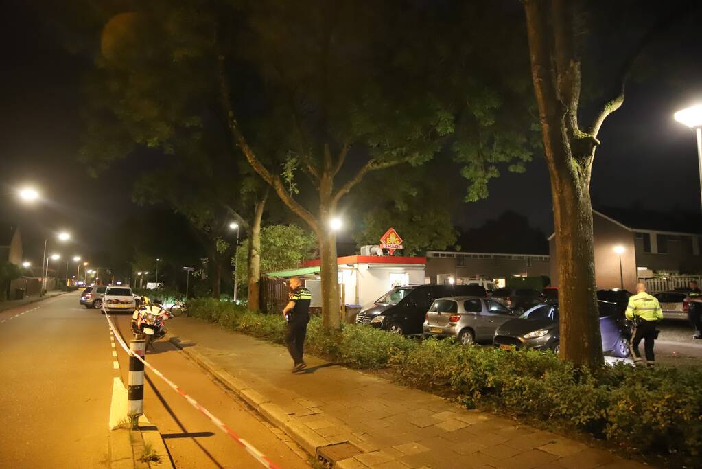 Politie zoekt met man en macht naar overvallers van snackbar