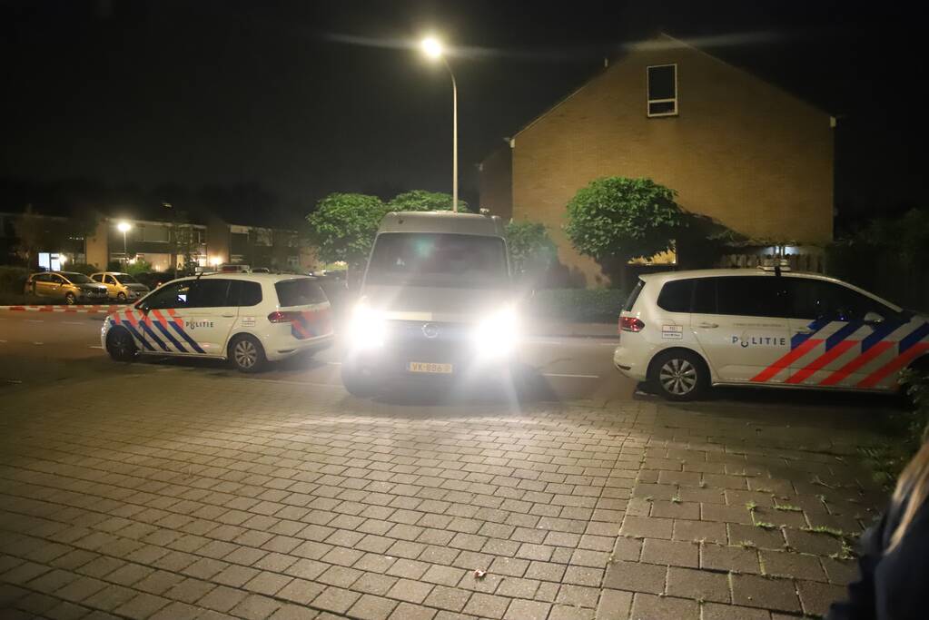 Politie zoekt met man en macht naar overvallers van snackbar