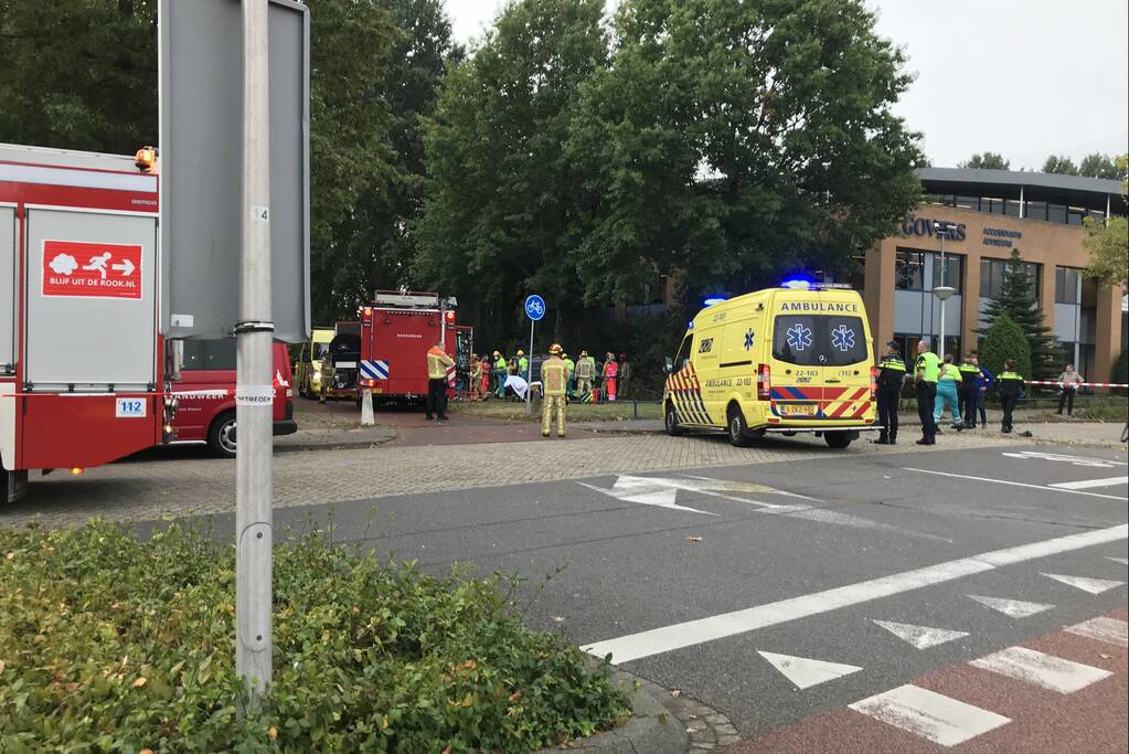 Traumateam ingezet voor gecrashte auto