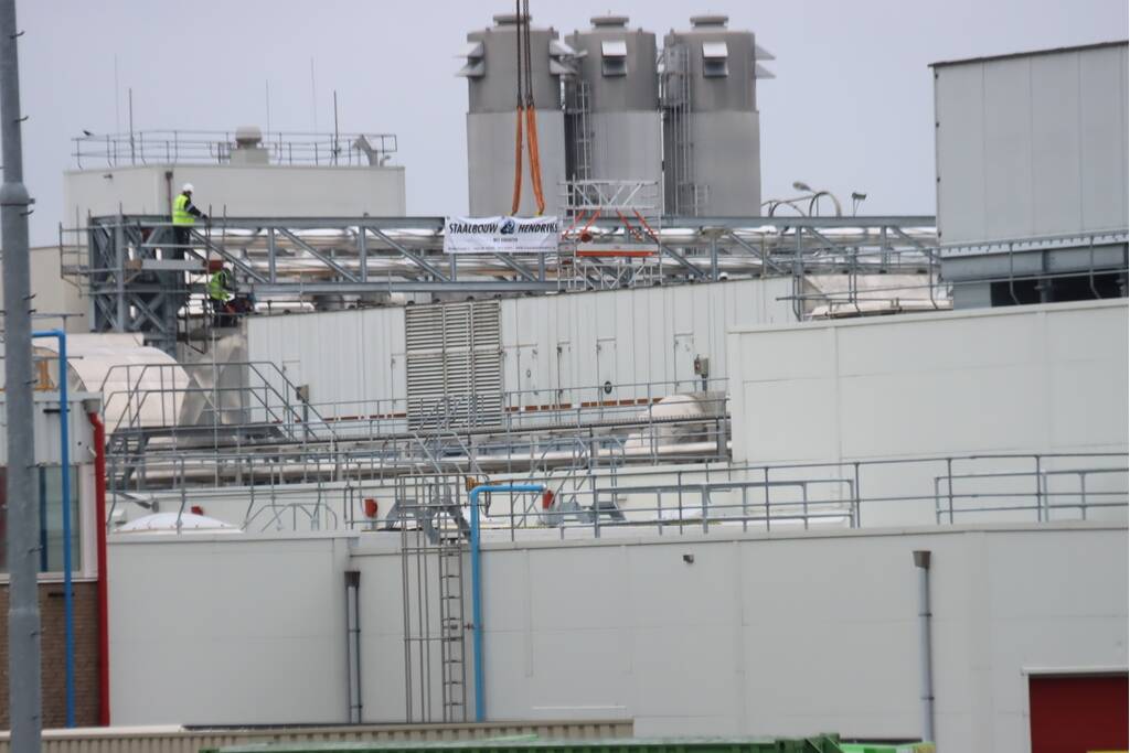 Grote hijsklus bij Mars fabriek