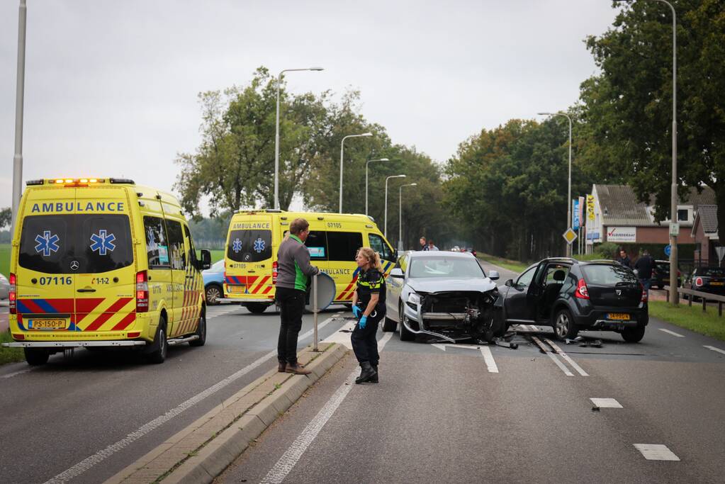 Meerdere gewonden bij aanrijding