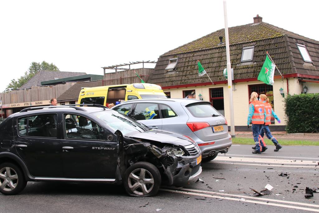 Meerdere gewonden bij aanrijding