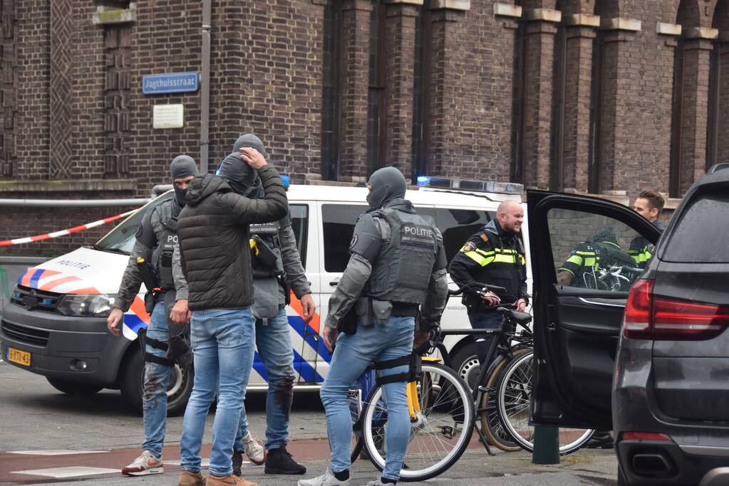 Arrestatieteam valt binnen bij verward persoon