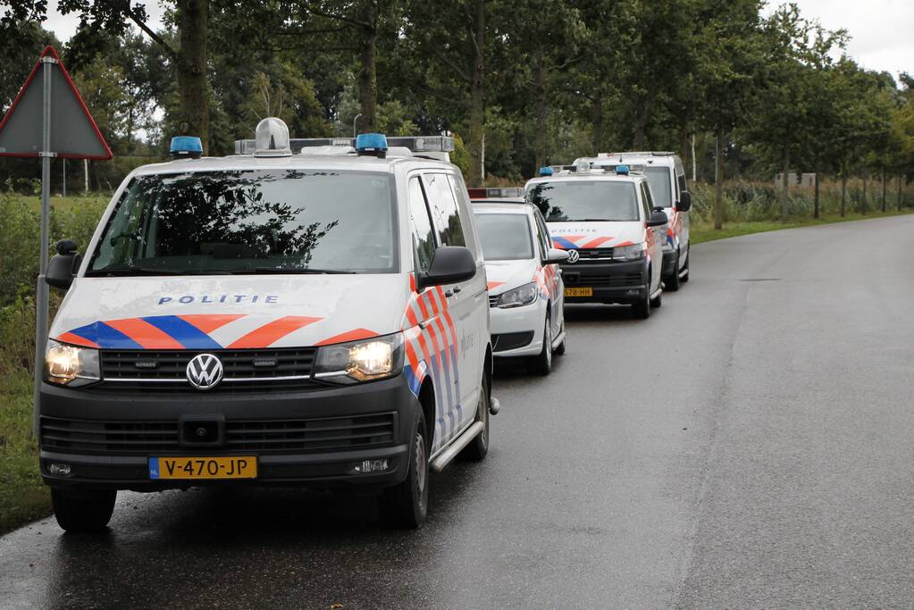 Politie maakt eind aan illegaal feest met 100 feestgangers