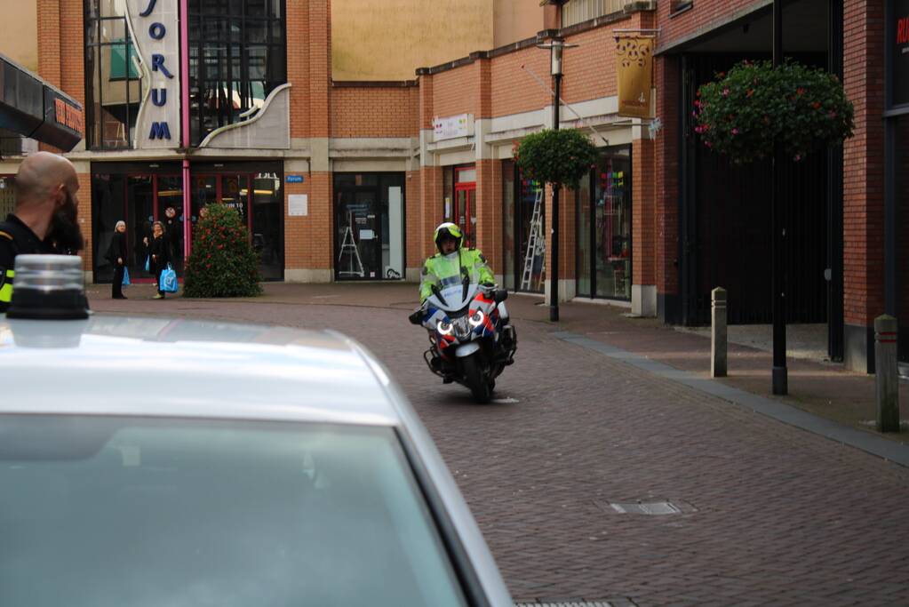 Brandweer blust brand in gebouw ICare