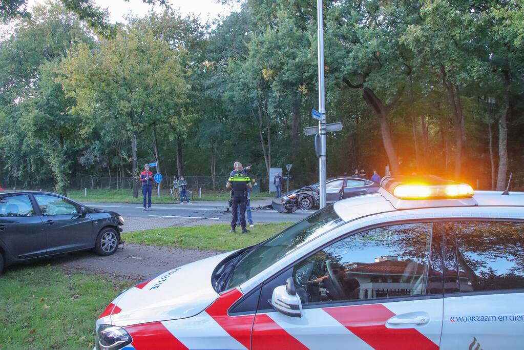 Tesla betrokken bij frontale aanrijding