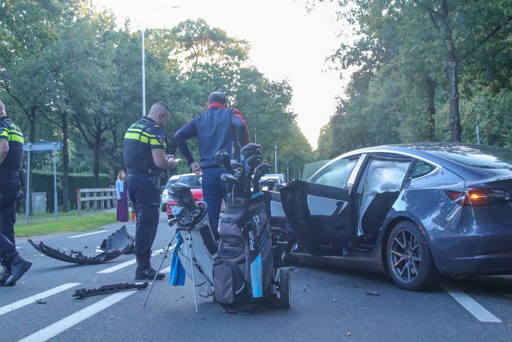 Tesla betrokken bij frontale aanrijding