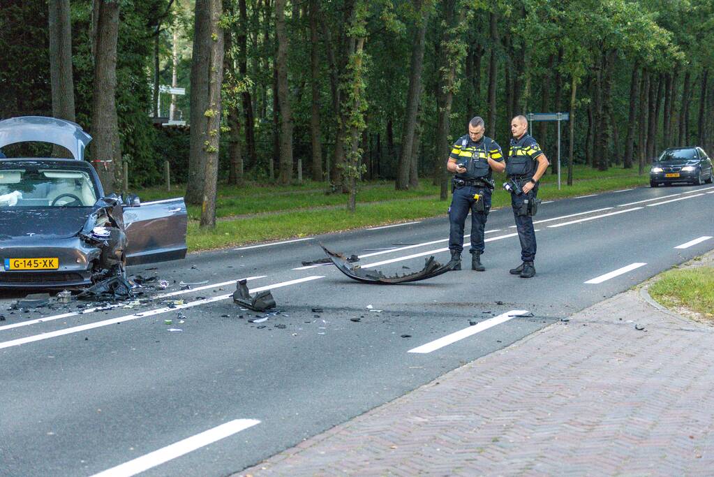 Tesla betrokken bij frontale aanrijding