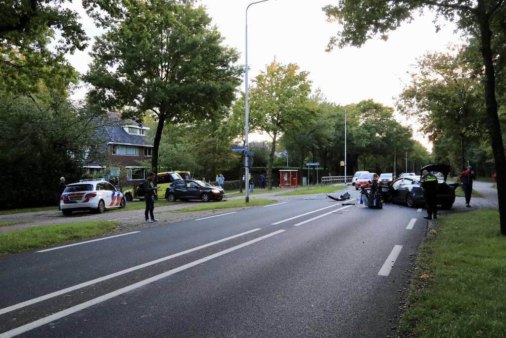 Tesla betrokken bij frontale aanrijding