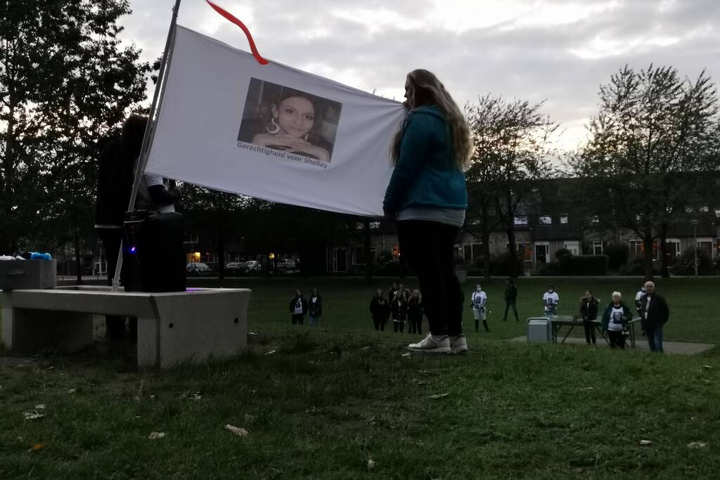 Herdenking voor om het leven gekomen 22-jarige Shelley Bosch