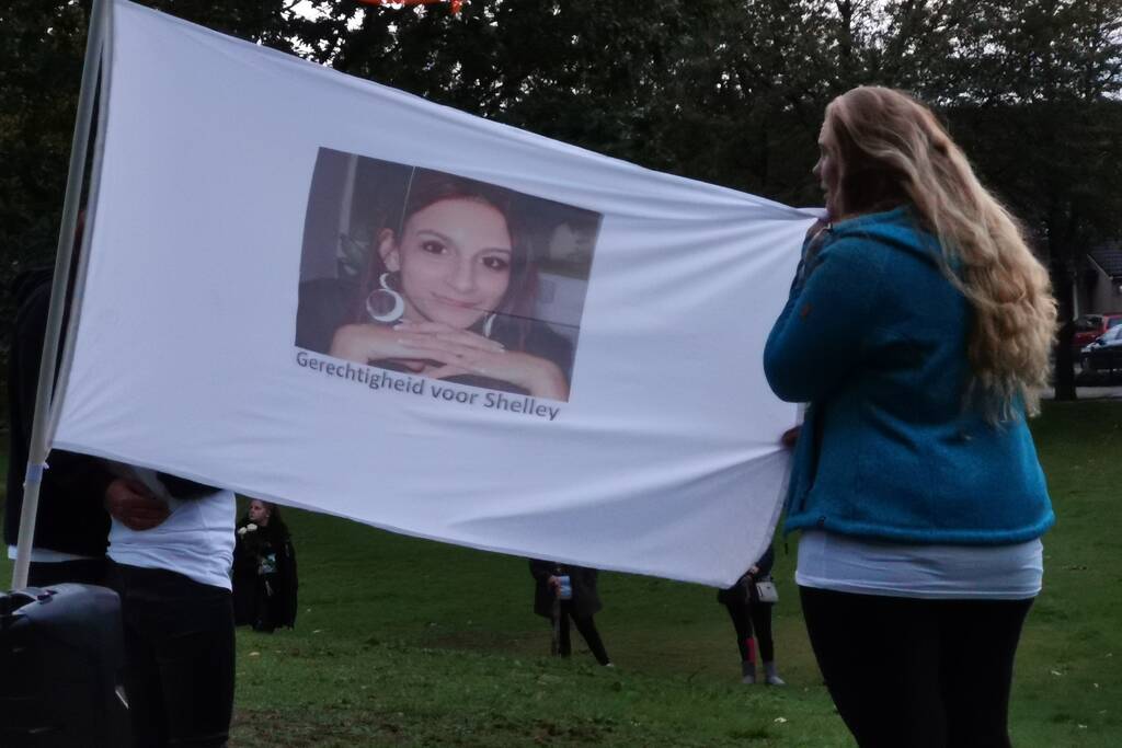 Herdenking voor om het leven gekomen 22-jarige Shelley Bosch
