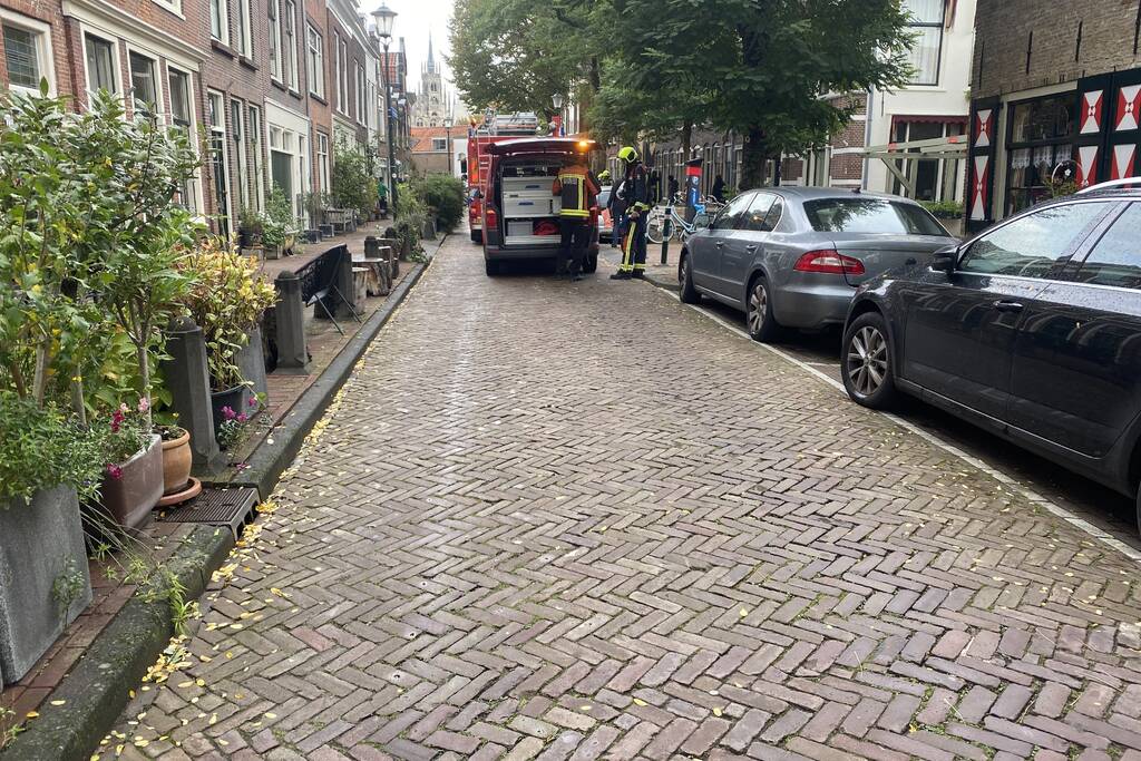 Klusser doorboort gasleiding in woning