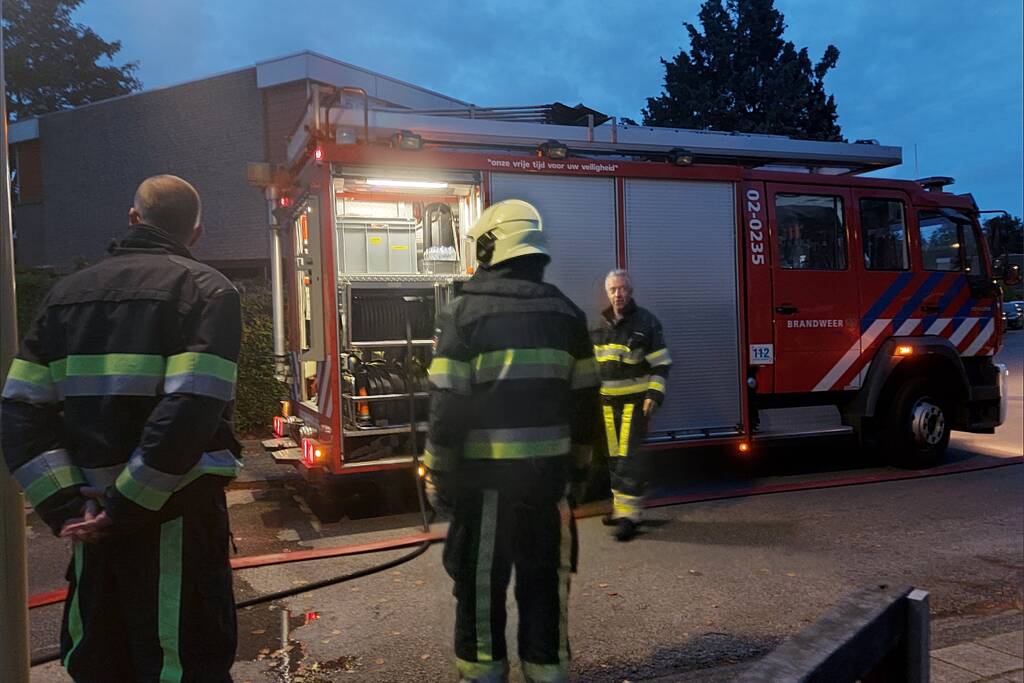 Brand in bestelbus snel geblust