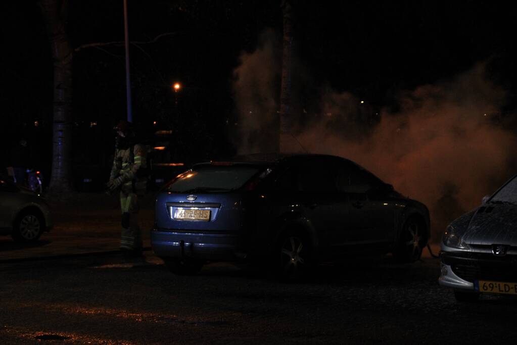 Personenauto gaat in vlammen op