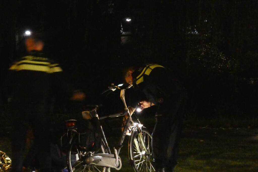 Aanrijding tussen een bestelbus en fietser