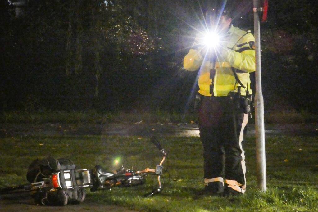 Aanrijding tussen een bestelbus en fietser