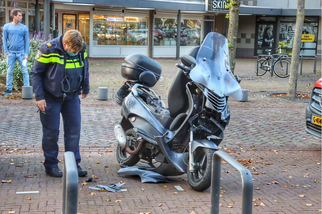 Ongeval tussen auto en scooter