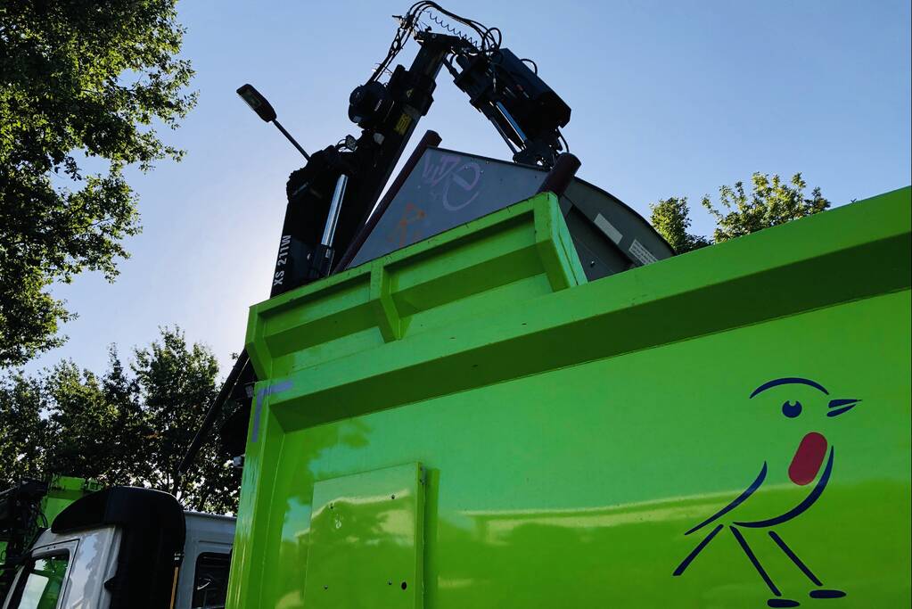 Kraan vuilniswagen breekt af