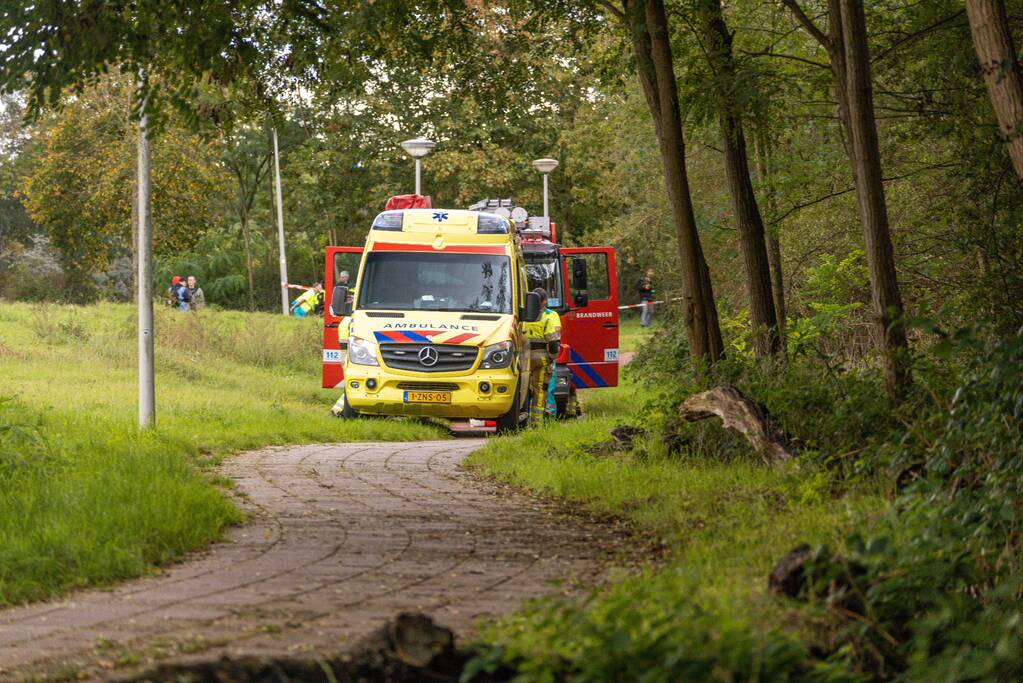 Mogelijk explosief aangetroffen onder viaduct