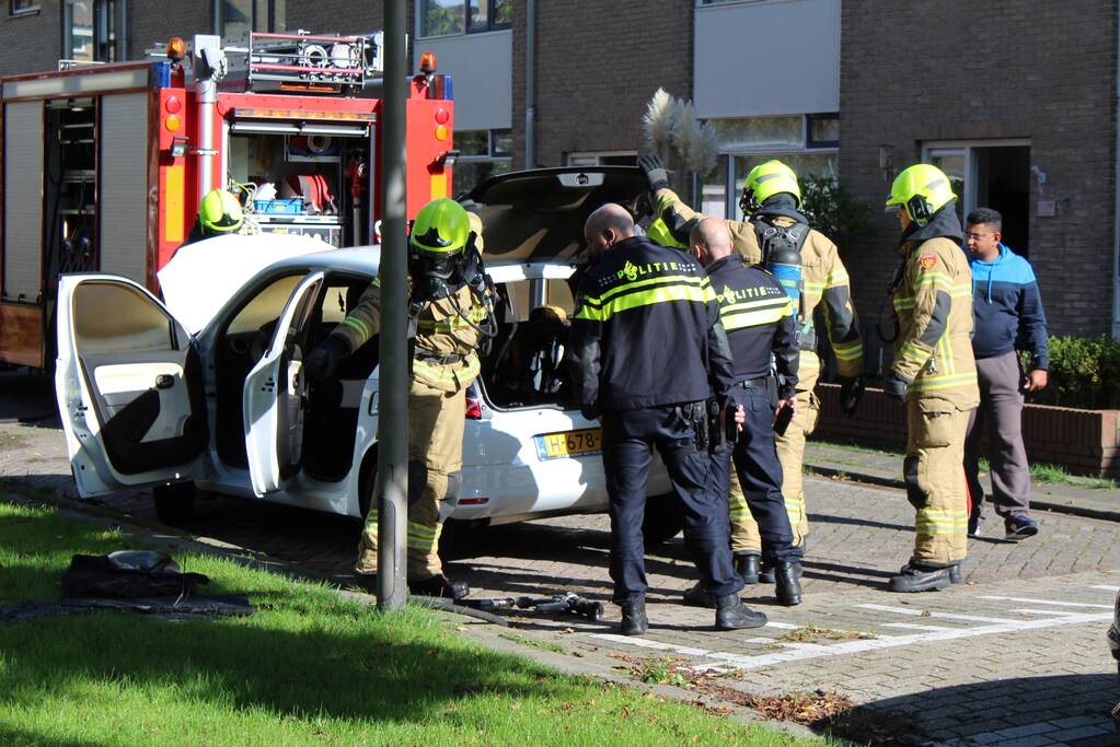 Elektrische auto vat vlam