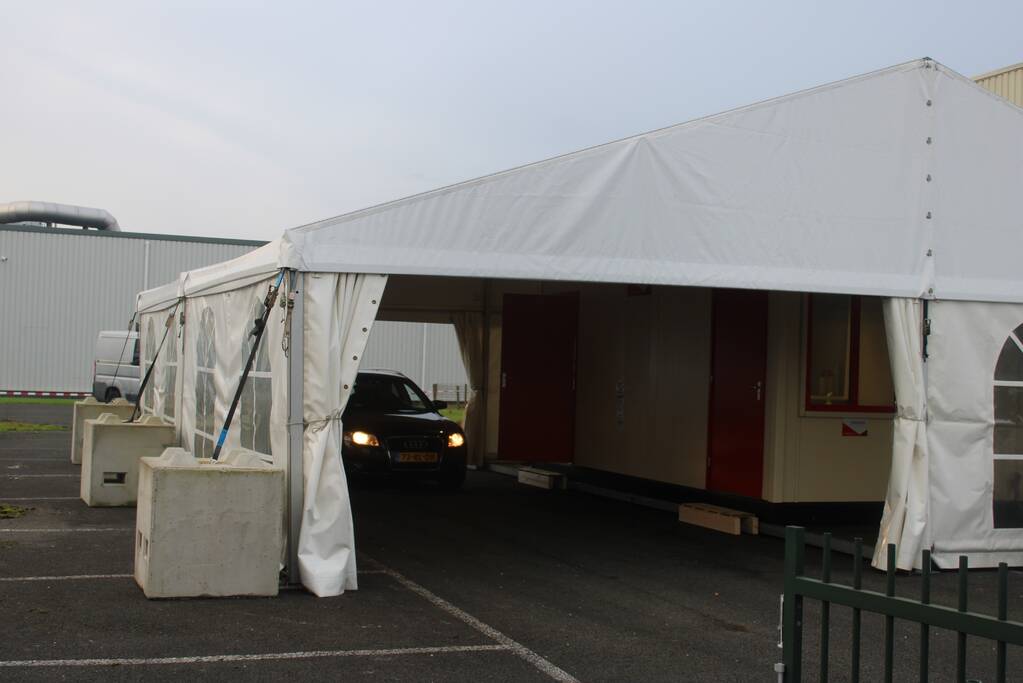 Covid-19 drive-thru-teststraat U-Diagnostics geopend