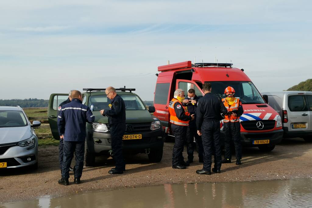 Brandweer en Landmacht oefenen boven Ginkelse Heide