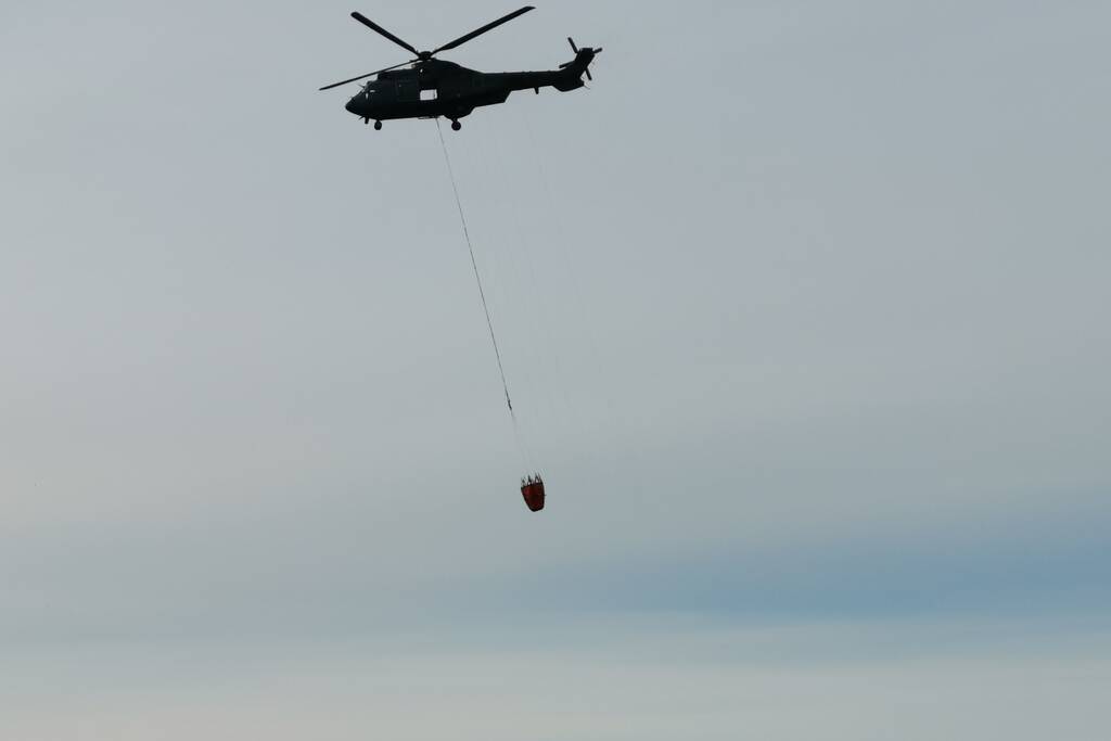 Brandweer en Landmacht oefenen boven Ginkelse Heide