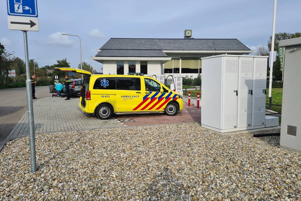 Automobilist doorgereden na aanrijding