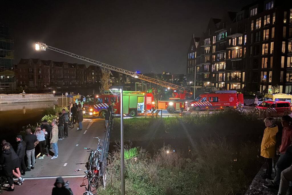 Twee boten in aanvaring met elkaar, meerdere personen gewond
