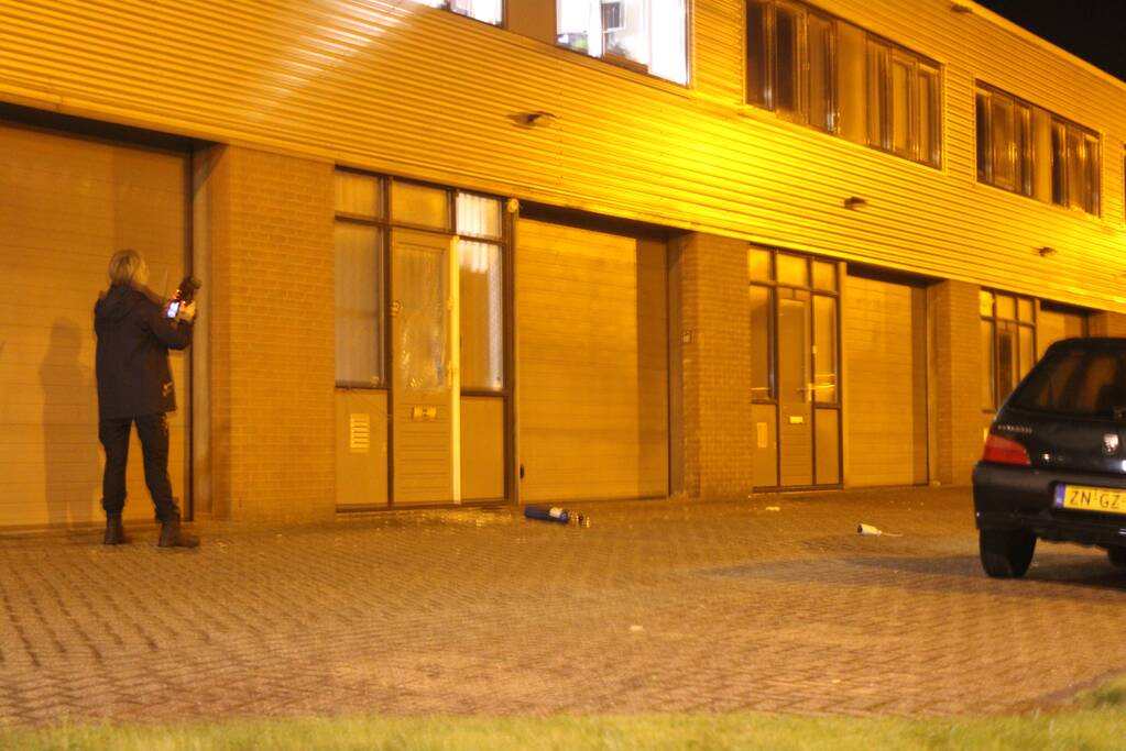 Persoon gewond na vernieling met lachgas tank