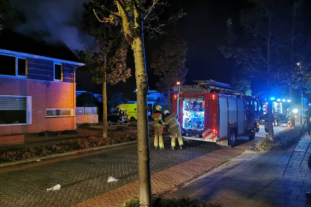 Vier gewonden bij felle woningbrand