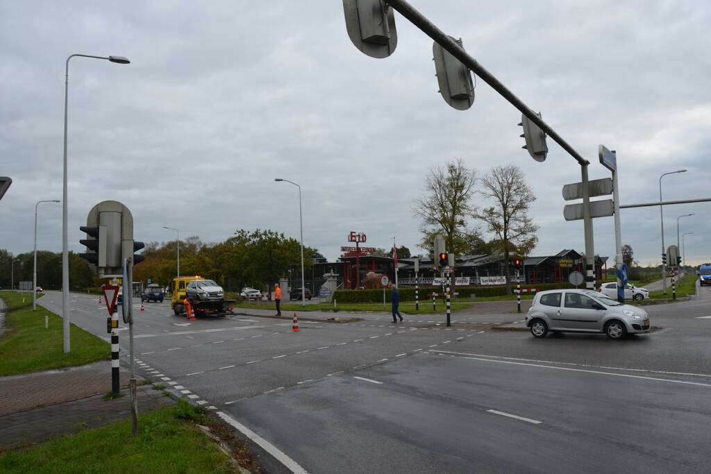 Kop-staart botsing tussen twee voertuigen