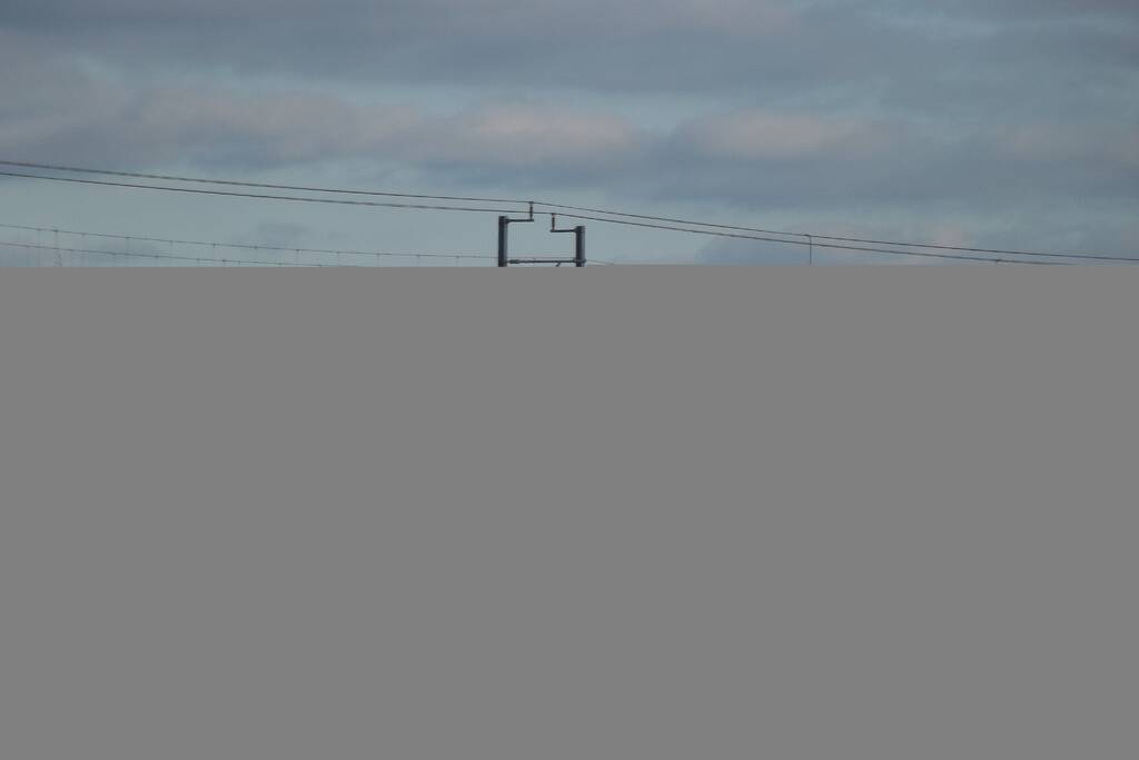 Bedrijfsbus en drie auto's betrokken bij ongeluk