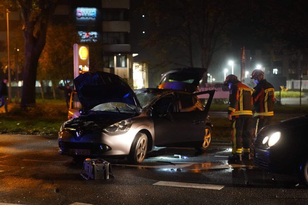 Ravage na botsing met meerdere personenauto's