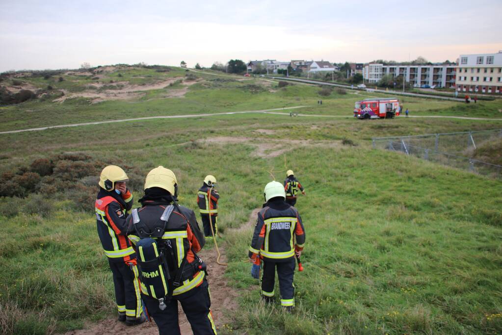 Brand in de duinen snel onder controle